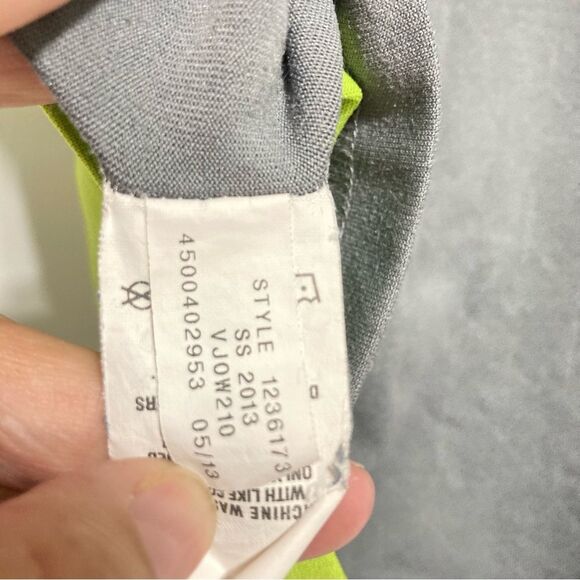 UNDER ARMOUR Loose Heat Gear Athletic Tshirt Lime Green Gray Youth Small - Picture 11 of 12